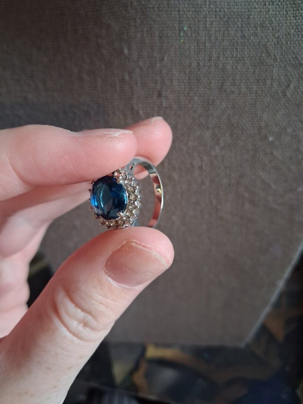 Blue stoned ring - Picture 3 of 6